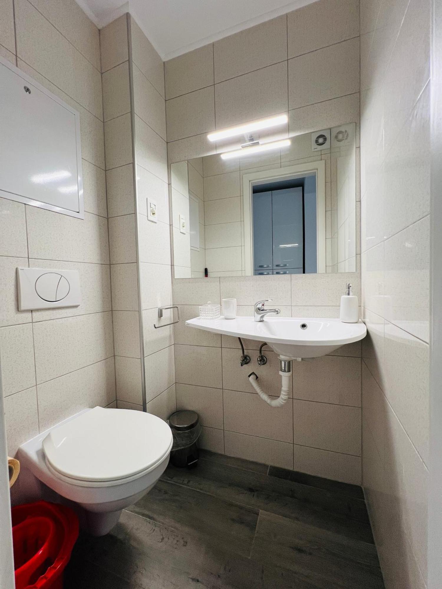 The White Pearl Apartment Oradea Zewnętrze zdjęcie